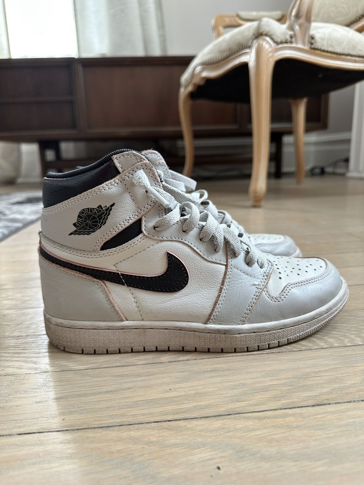 Nike Air Jordan 1 NYC to Paris Size US 7 / IT 37 - 2 Thumbnail
