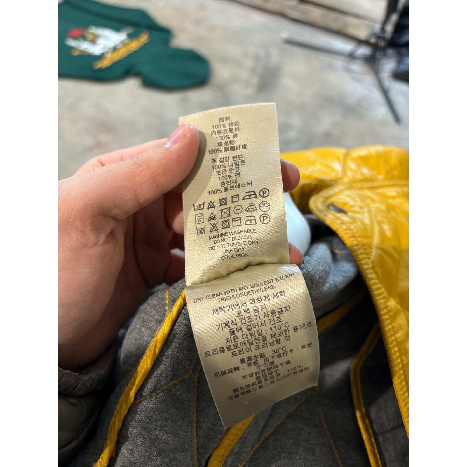 Burberry Burberry Light Jacket Yellow Used XL Size US XL / EU 56 / 4 - 4 Thumbnail
