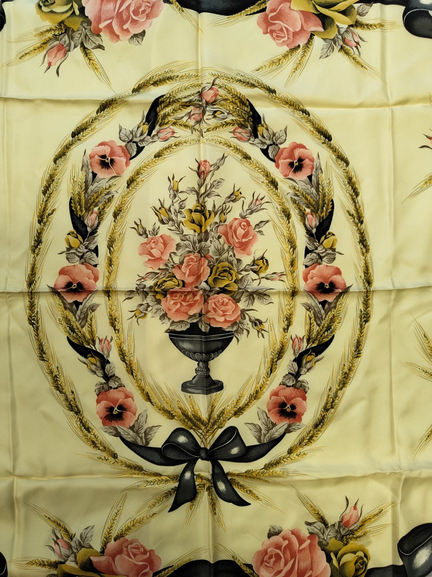Dior Silk Square Scarf With Floral Print Size ONE SIZE - 2 Thumbnail