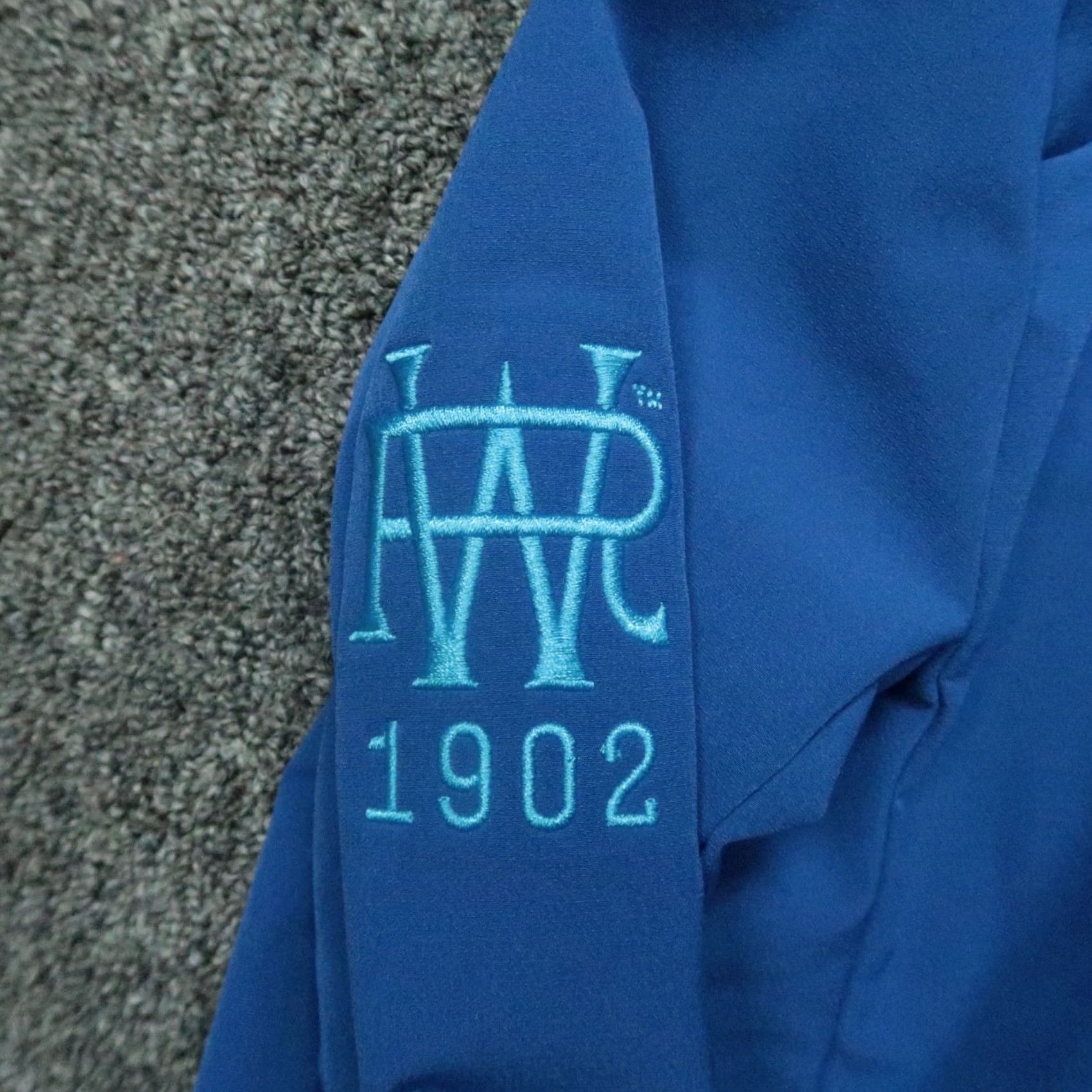 Vintage Redvanly Jacket Men S Blue Full Zip Hooded Pockets Windbreaker Light Stretch Sport Outdoor Spring Winter Fall VINTAGE? No Size US S / EU 44-46 / 1 - 5 Thumbnail