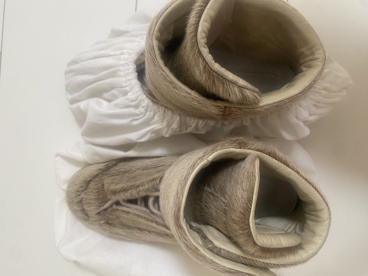 Maison Margiela Maison Martin Margiela Pony Hair Boots Beige Archive EU41 Size US 8 / EU 41 - 6 Thumbnail