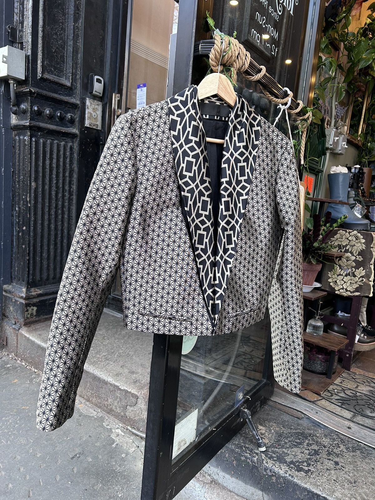 image of Haider Ackermann - Amazing Pattern Print Cropped Jacket in Grey, Women's (Size XS)