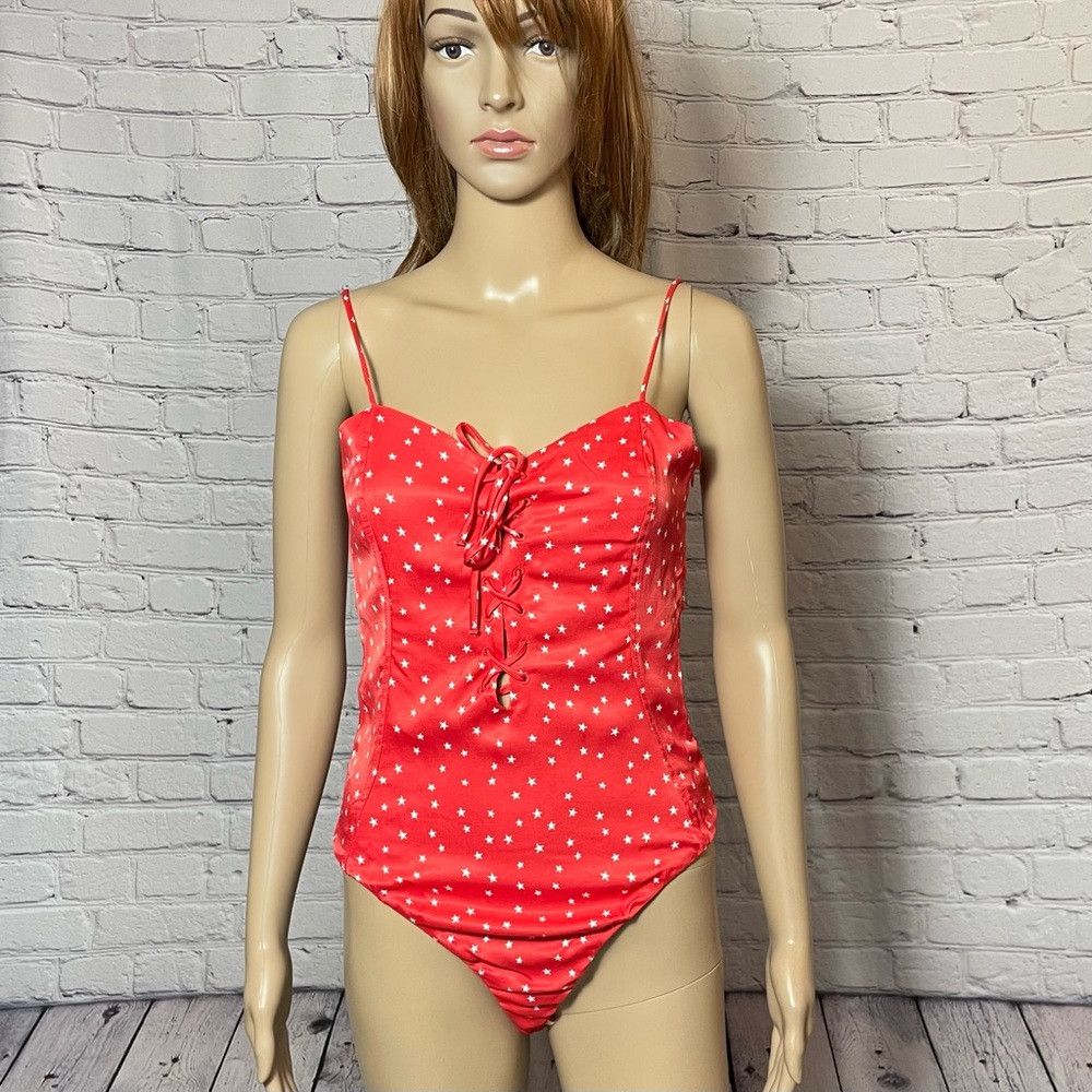 Zara NWT New Zara Red Star Print Viscose Bodysuit Size M Size M / US 6-8 / IT 42-44 - 2 Thumbnail