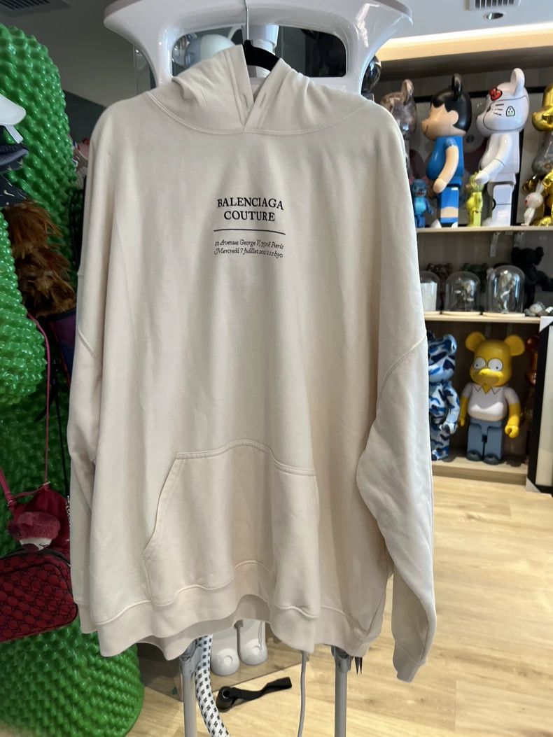Balenciaga Balenciaga Beige Embroidered Hoodie XS In Stock Send Immed Size US XS / EU 42 / 0 - 1 Thumbnail