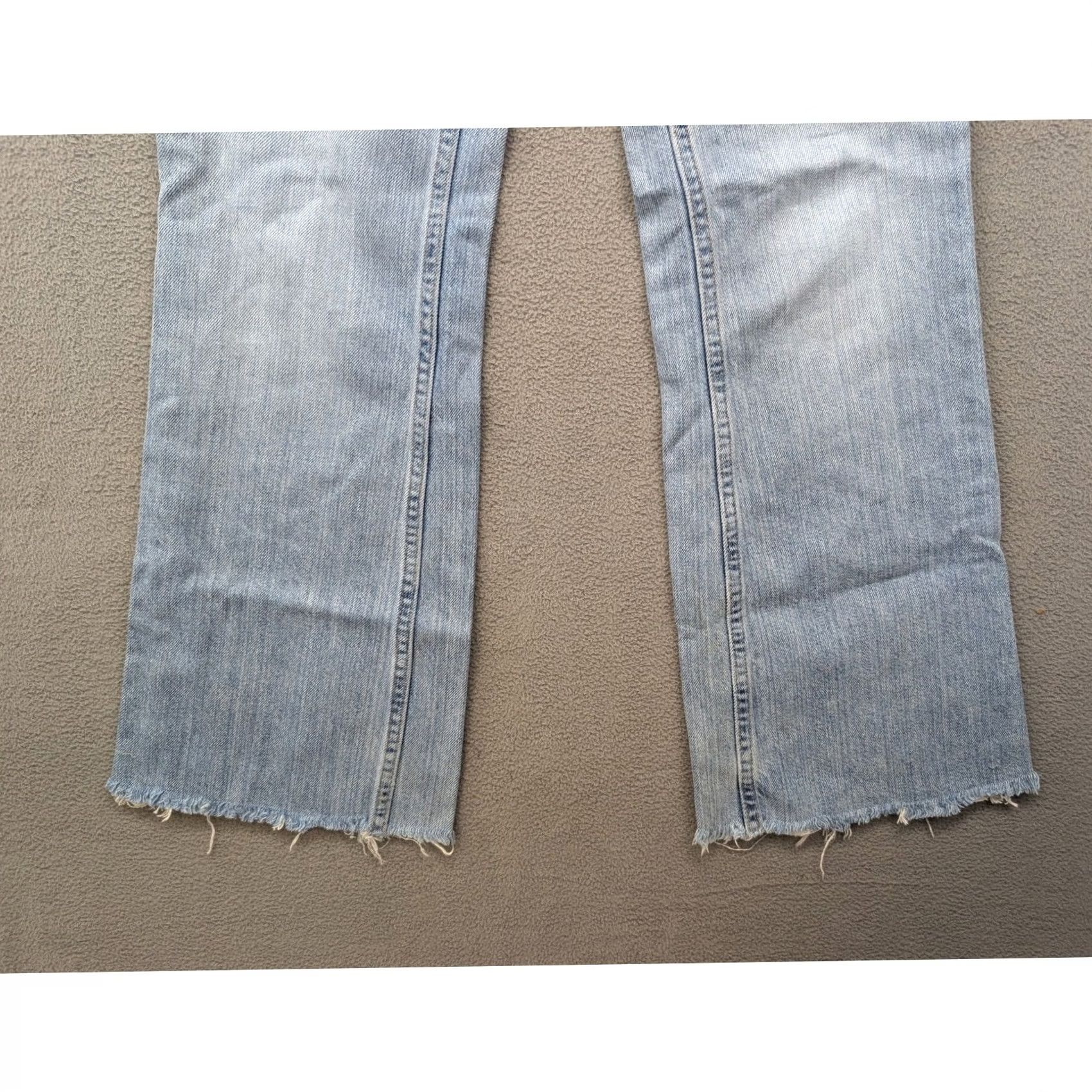 American Eagle Outfitters VINTAGE American Eagle Outfitters Denim Jeans Womens Bootcut 31x28 Light Wash Frayed Hem Jeans Size 24" / US 00 / IT 34 - 4 Thumbnail