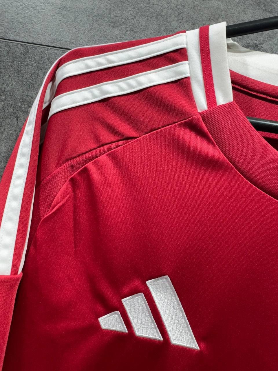 Adidas ADIDAS MANCHESTER UNITED 2024/25 HOME SOCCER JERSEY SHIRT Size US L / EU 52-54 / 3 - 3 Thumbnail