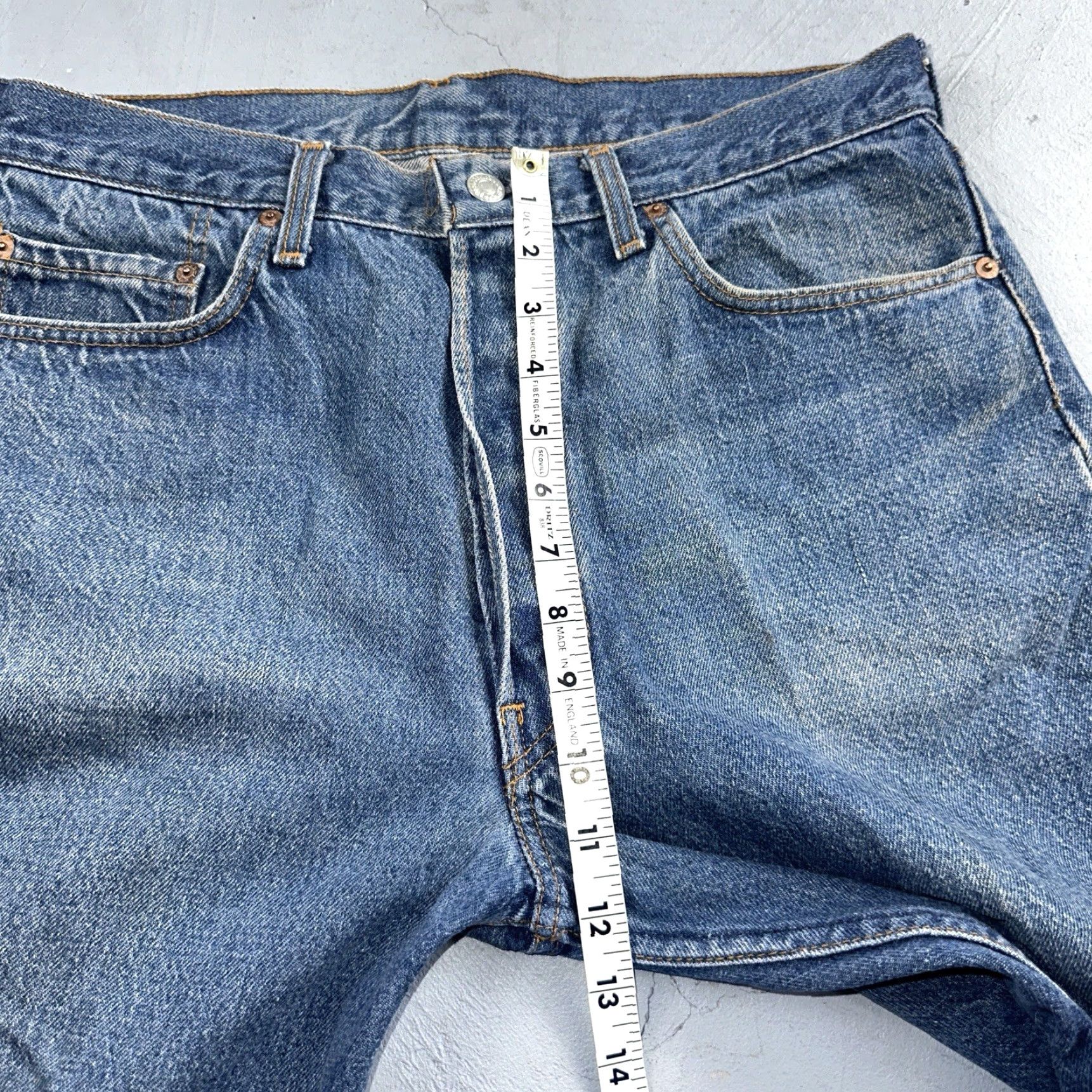 Levi's VINTAGE Levi's 501 Jeans Modern Straight Old School 80s USA Blue Light Wash 36x40 Men Regular 36 Mens Jeans Size US 36 / EU 52 - 7 Thumbnail