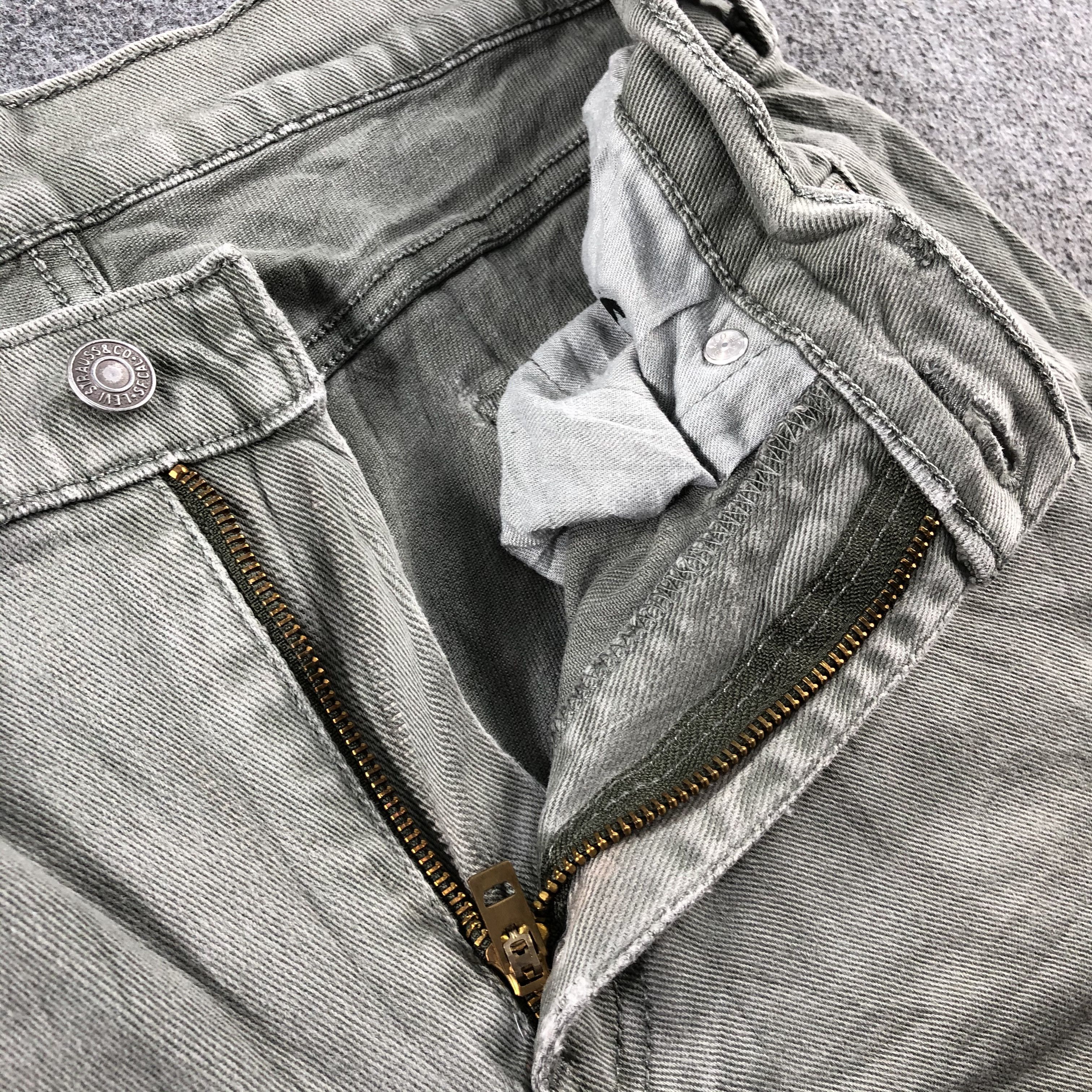 Levi's Vintage Levis 514 Jeans-J2454 Size US 31 - 9 Thumbnail