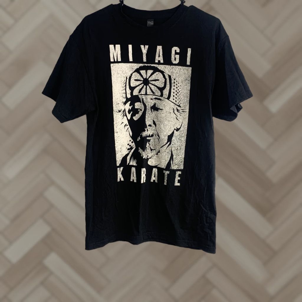 Etro M&O Gold Karate Kid Miyagi Karate Retro '80s Movie Official Black T-Shirt M Size US M / EU 48-50 / 2 - 1 Thumbnail