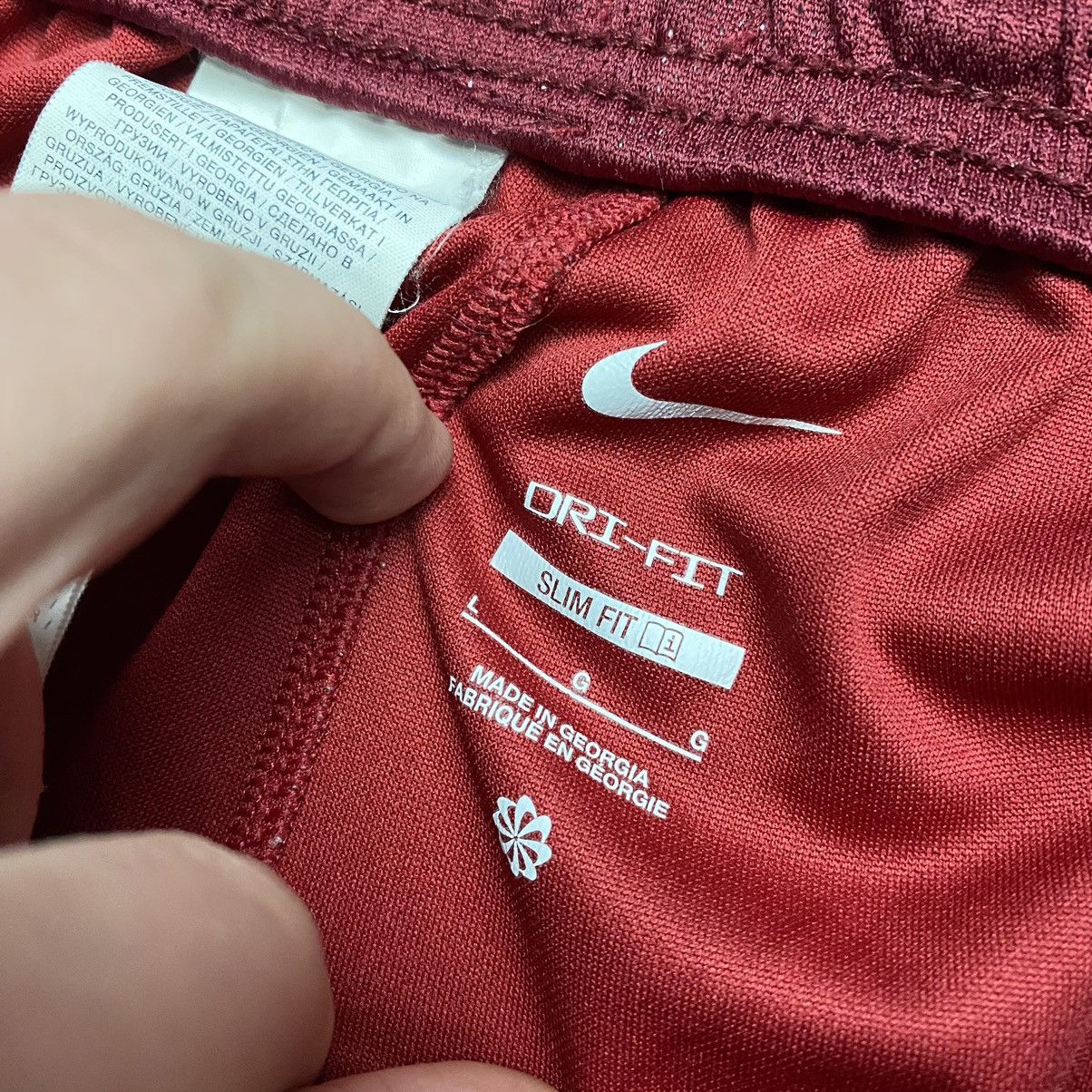 Nike Men’s Nike FC Liverpool training Basic soccer shorts Size US 34 / EU 50 - 4 Thumbnail