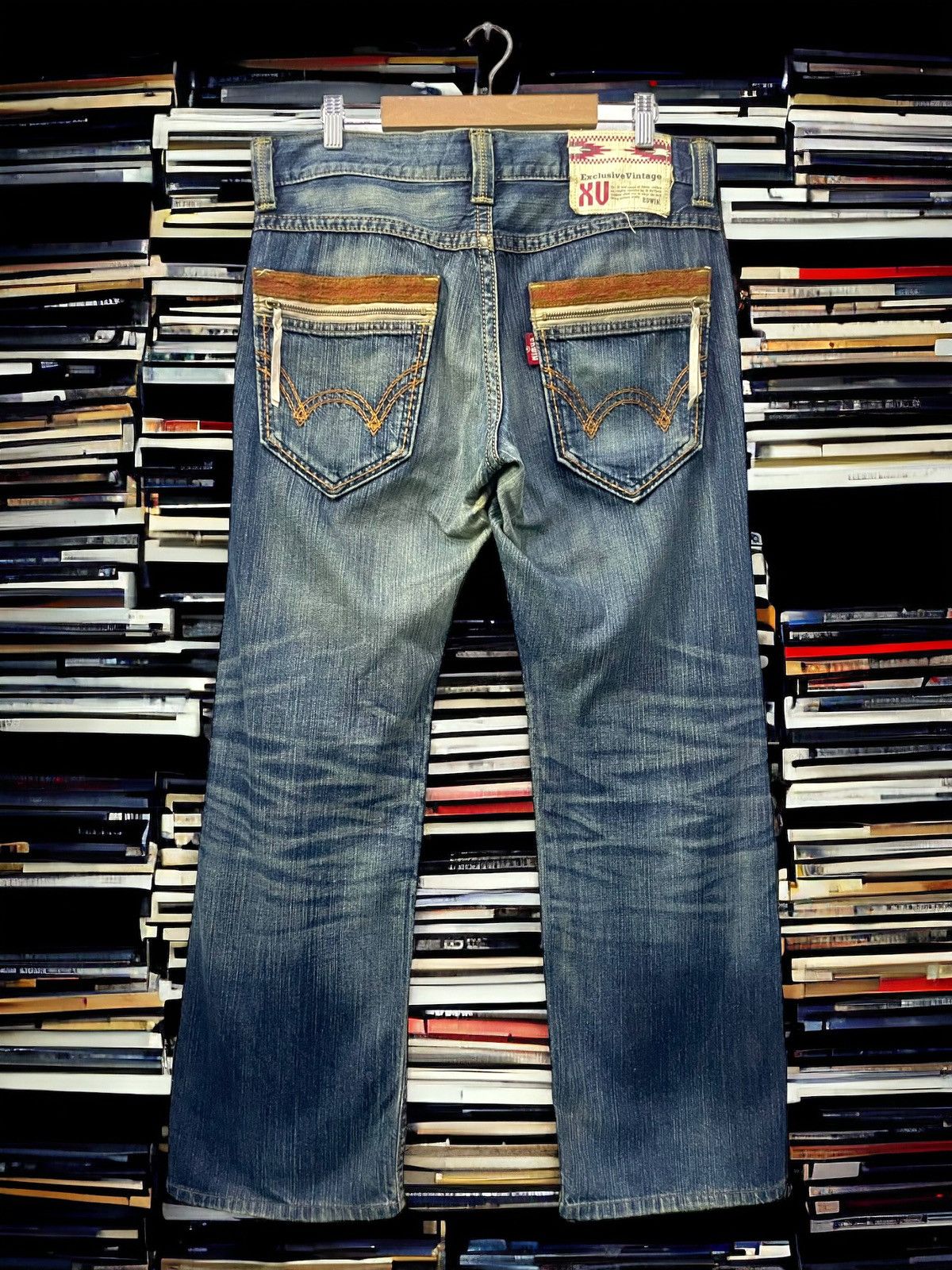 Edwin Japan Exlusive Vintage Straight Cut Suedes trim Jeans