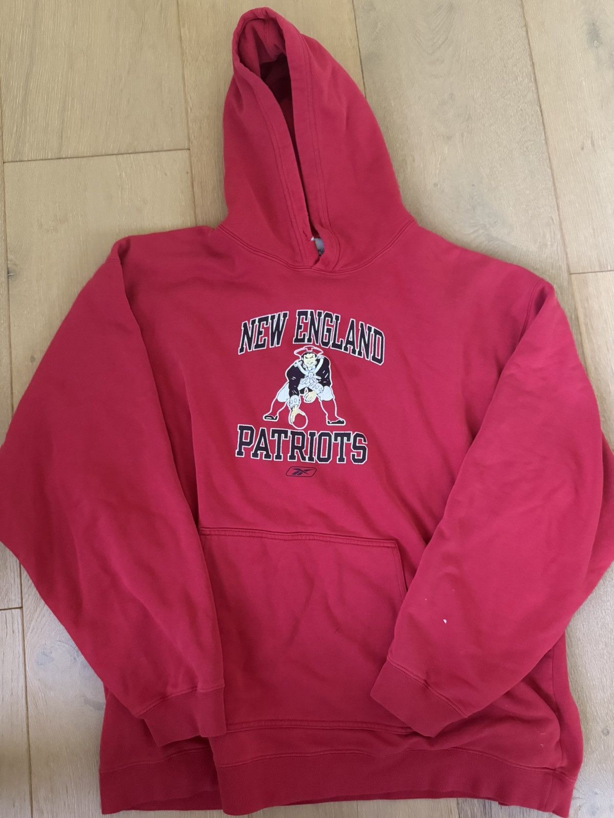 Reebok Vintage Reebok New England Patriots Red NFL Logo Hoodie Size US XXL / EU 58 / 5 - 1 Thumbnail