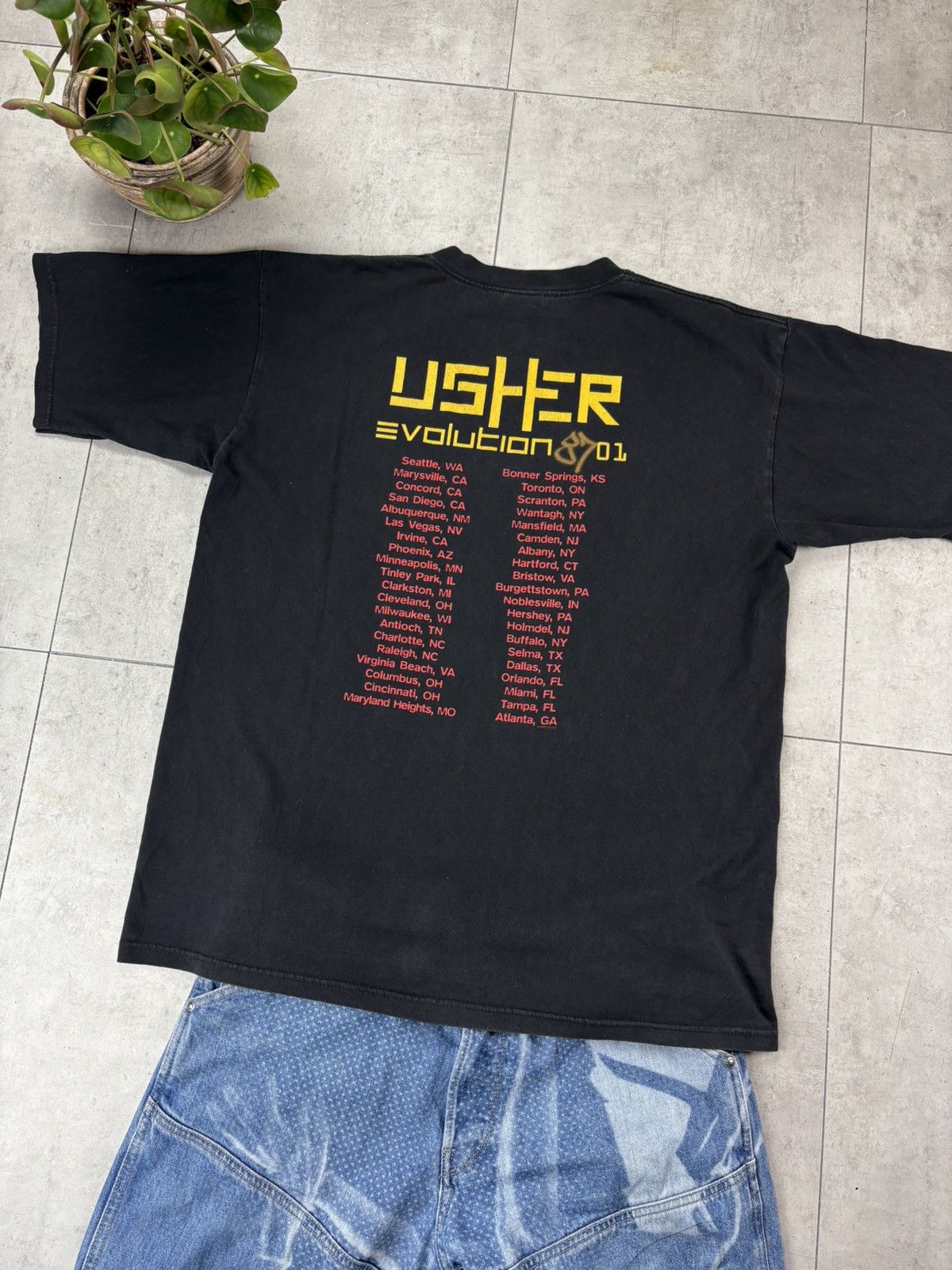 Band Tees Vintage Usher Evolution Tour 2002 Graphic Rap Tee XL Size US XL / EU 56 / 4 - 5 Thumbnail