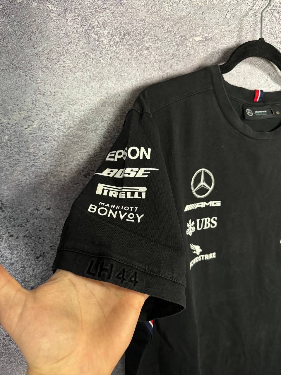 Formula 1 × Mercedes-Benz Petronas AMG Mercedes-Benz Racing Team Formula 1 T-Shirt Size US XL / EU 56 / 4 - 6 Thumbnail