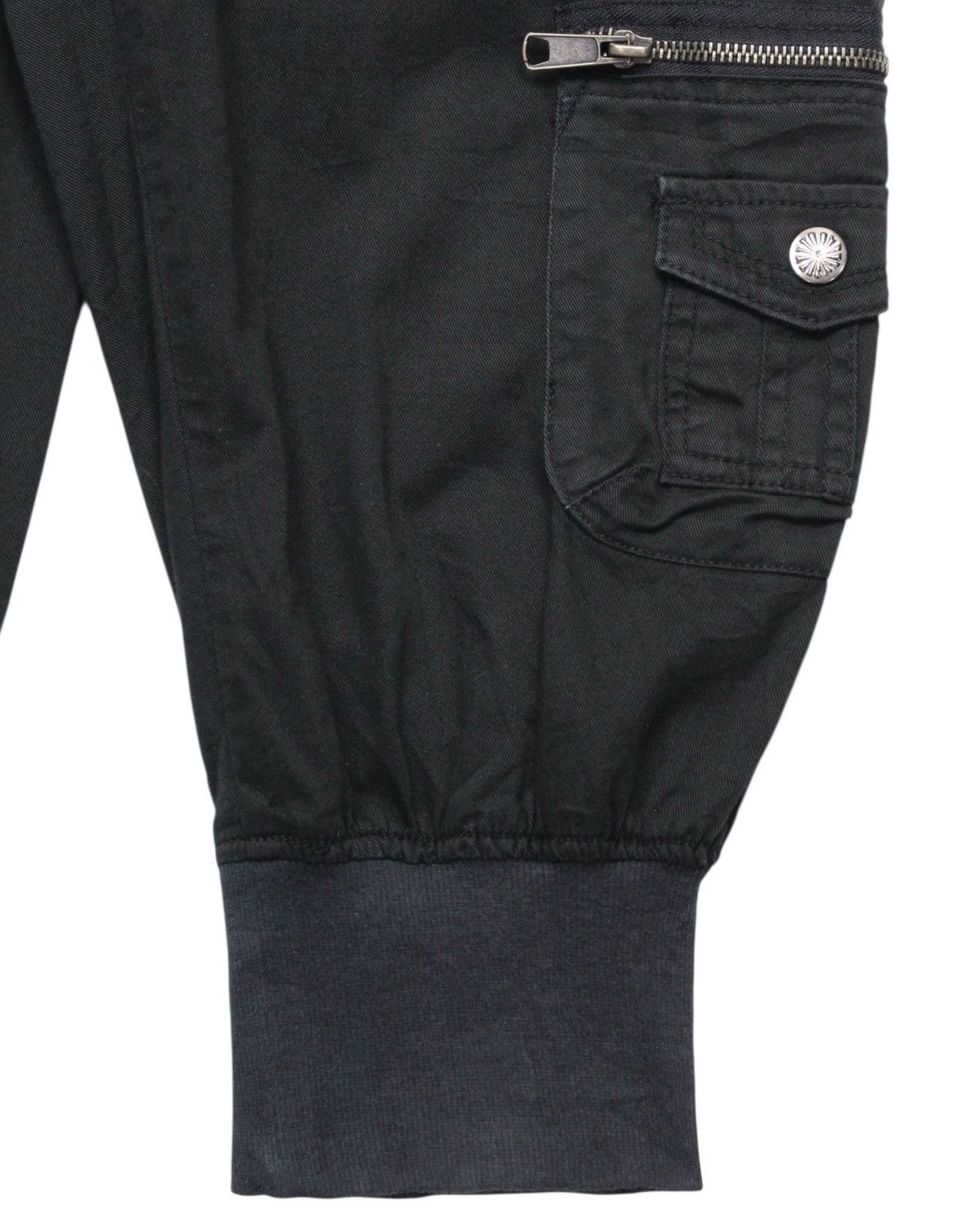 If Six Was Nine 2000S CE2 JAPAN BLACK UTILITY ZIP CARGO CROPPED PANTS Size US 30 / EU 46 - 5 Thumbnail