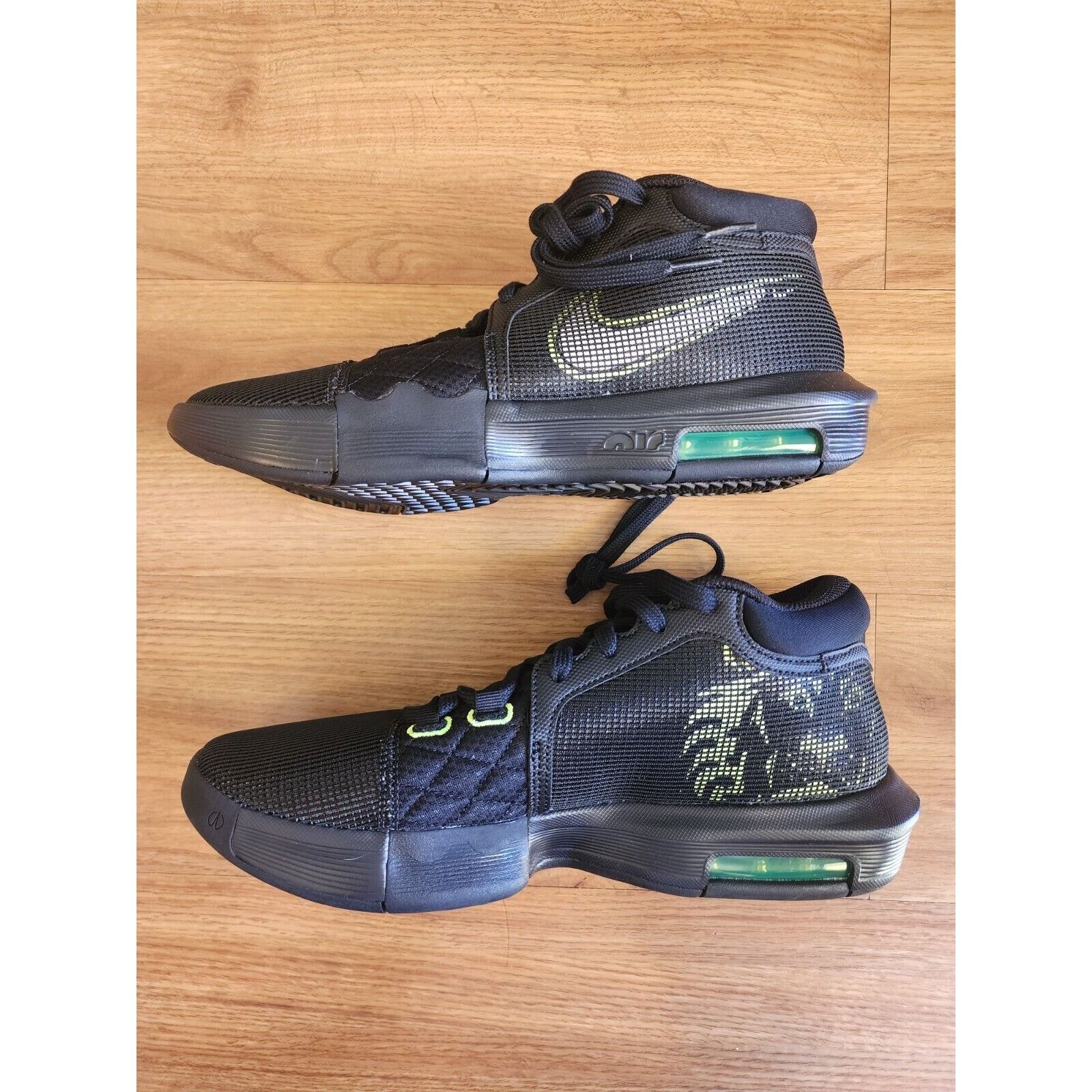 Nike NIKE LEBRON WITNESS 8 Basketball Shoe FB2239-002 Men Sz 9.5 Size US 9.5 / EU 42-43 - 2 Thumbnail
