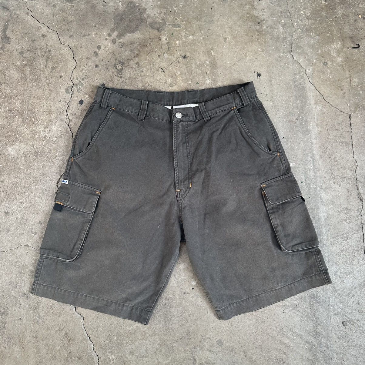 Diesel 55 DSL Diesel Cargo Shorts 31 Olive Green Outdoor Military Size US 31 - 1 Thumbnail