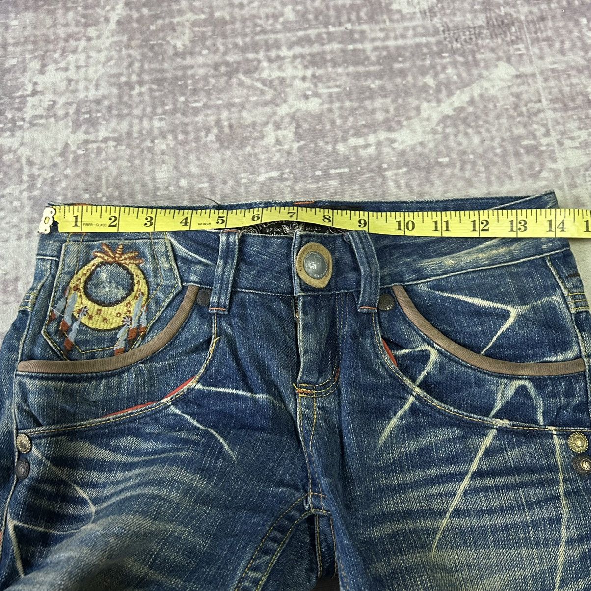 Ed Hardy Y2K Red Pepper Flared Jeans Size 28" / US 6 / IT 42 - 19 Thumbnail