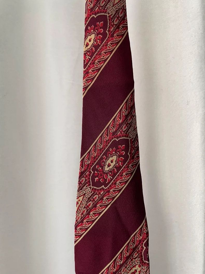 Yohji Yamamoto yohji Yamamoto Red tie with small national pattern tie Size ONE SIZE - 3 Thumbnail