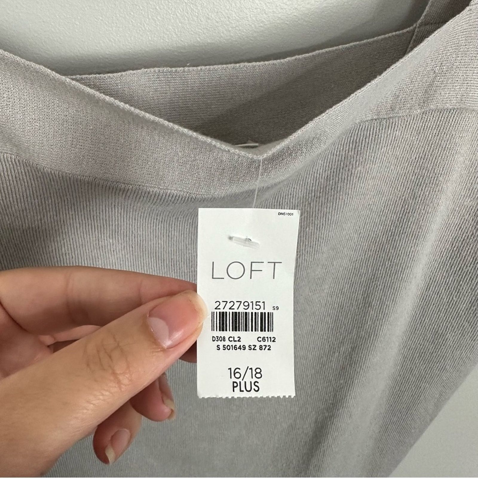 Loft NWT Loft Gray Ribbed Knit Square Neck Tank Linen Blend 16/18 Size XXL / US 16-18 / IT 52-54 - 2 Thumbnail