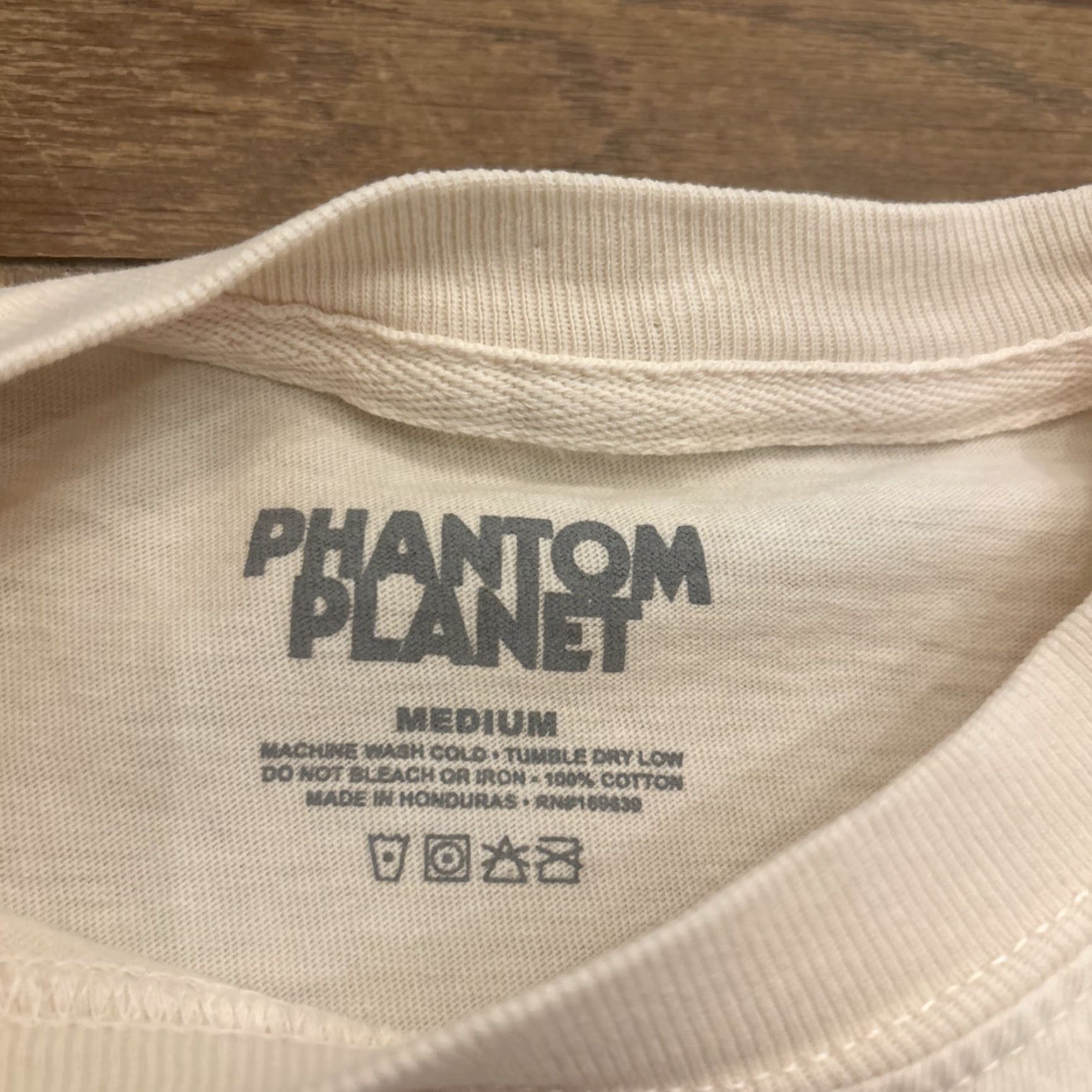 Vintage Phantom Planet T-Shirt Mens Band Tour EUC Cream Size M Official Merch Size US M / EU 48-50 / 2 - 3 Thumbnail