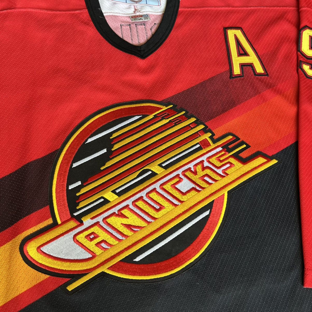 NHL Vintage Vancouver Canucks Alexander Mogilny Hockey Jersey 89 Size US XXL / EU 58 / 5 - 4 Thumbnail