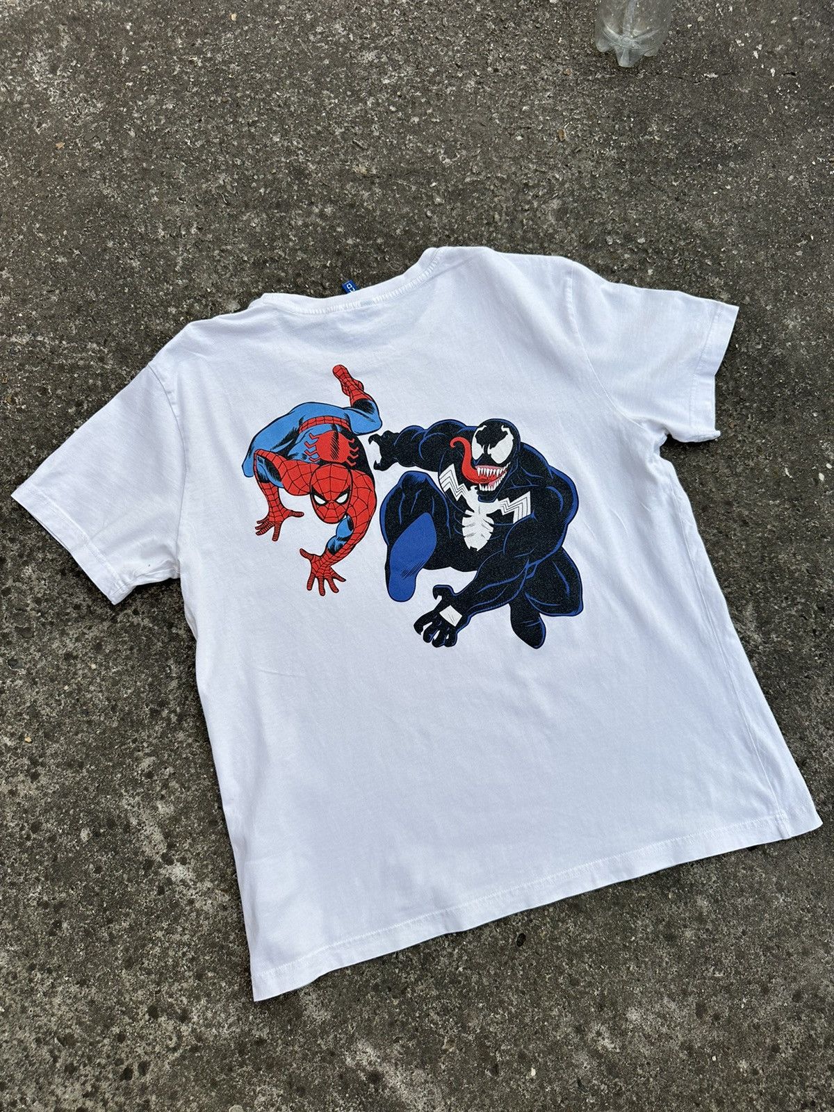 Marvel Comics Venom/spidermen t-shirt Size US L / EU 52-54 / 3 - 8 Thumbnail