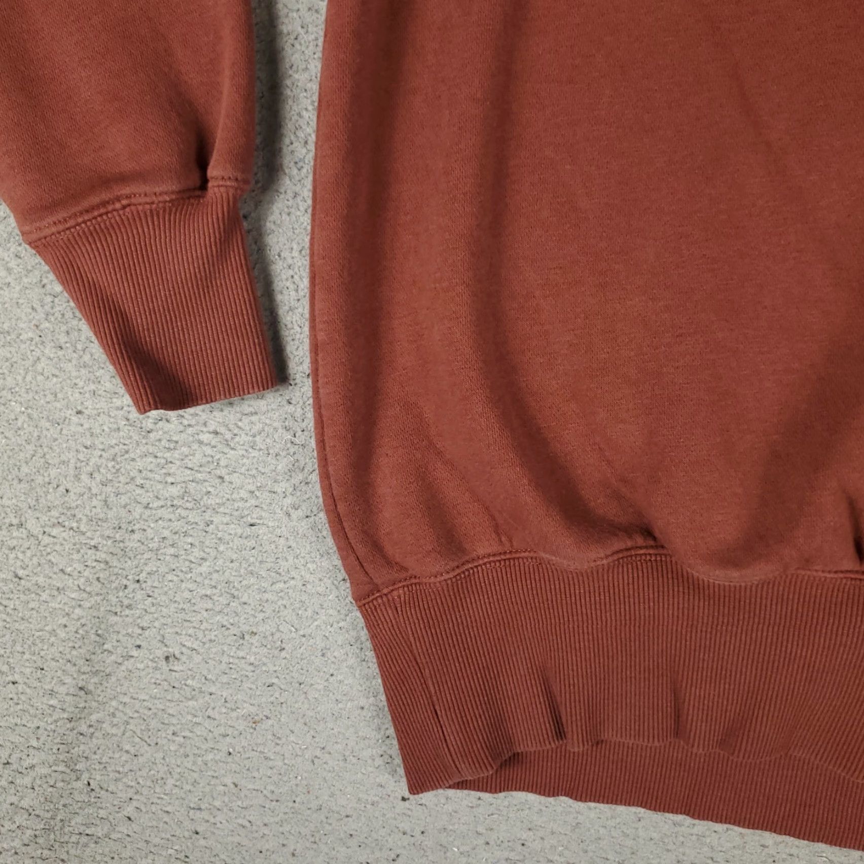 Nike Nike Sweater Mens XS Pullover Crew Neck Long Sleeve Knit - Regular Red Logo Vintage? No, but keep. Size US XS / EU 42 / 0 - 3 Thumbnail