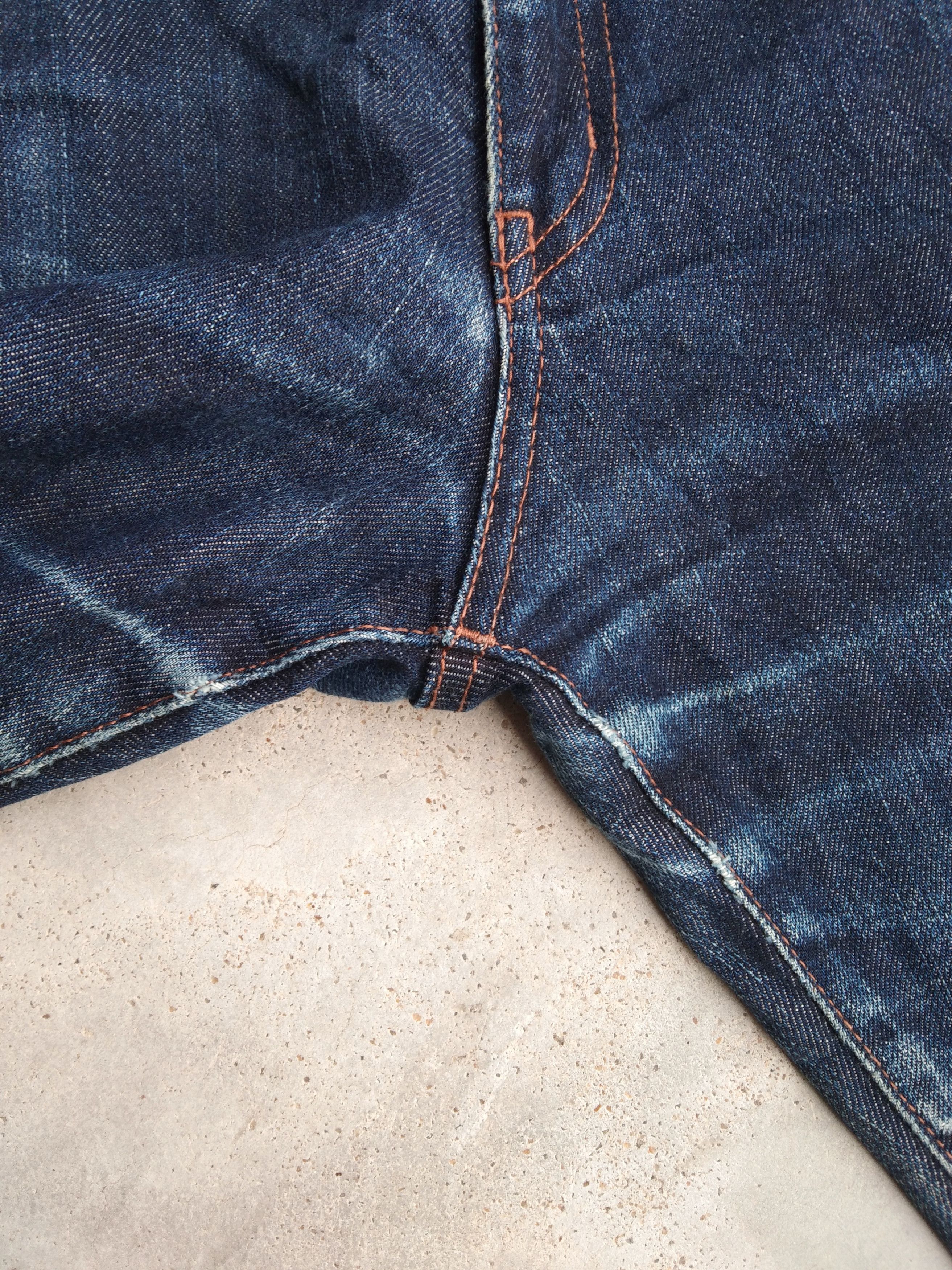 Japanese Brand Vintage UJ Uniqlo S003 Faded Blue Distressed Jeans 33x30 Size US 33 - 5 Thumbnail