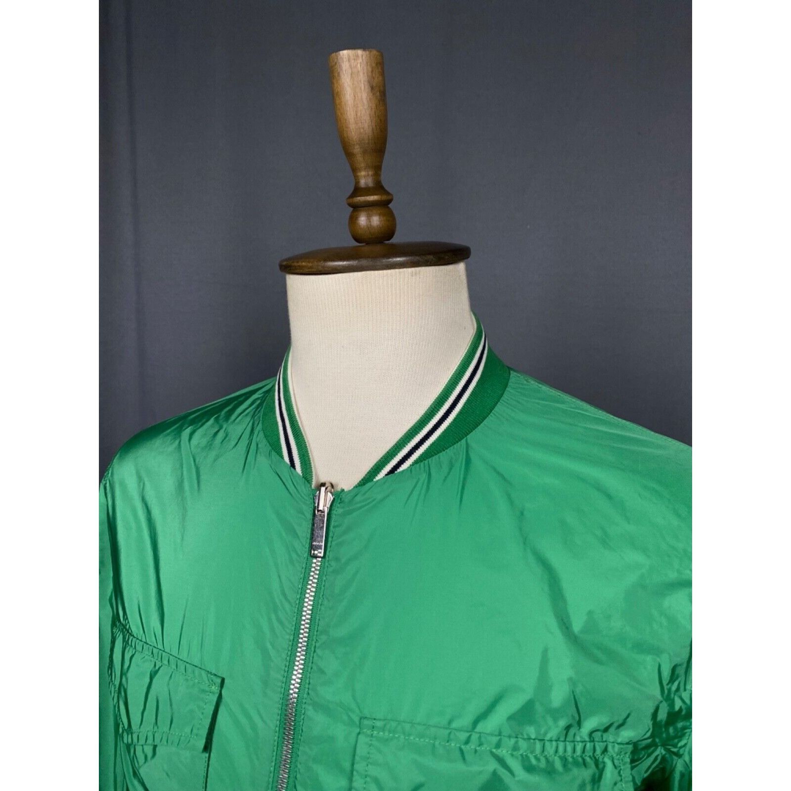 Gucci Gucci Men's Green Beige Reversible Nylon Bomber Jacket Size Size US L / EU 52-54 / 3 - 5 Thumbnail
