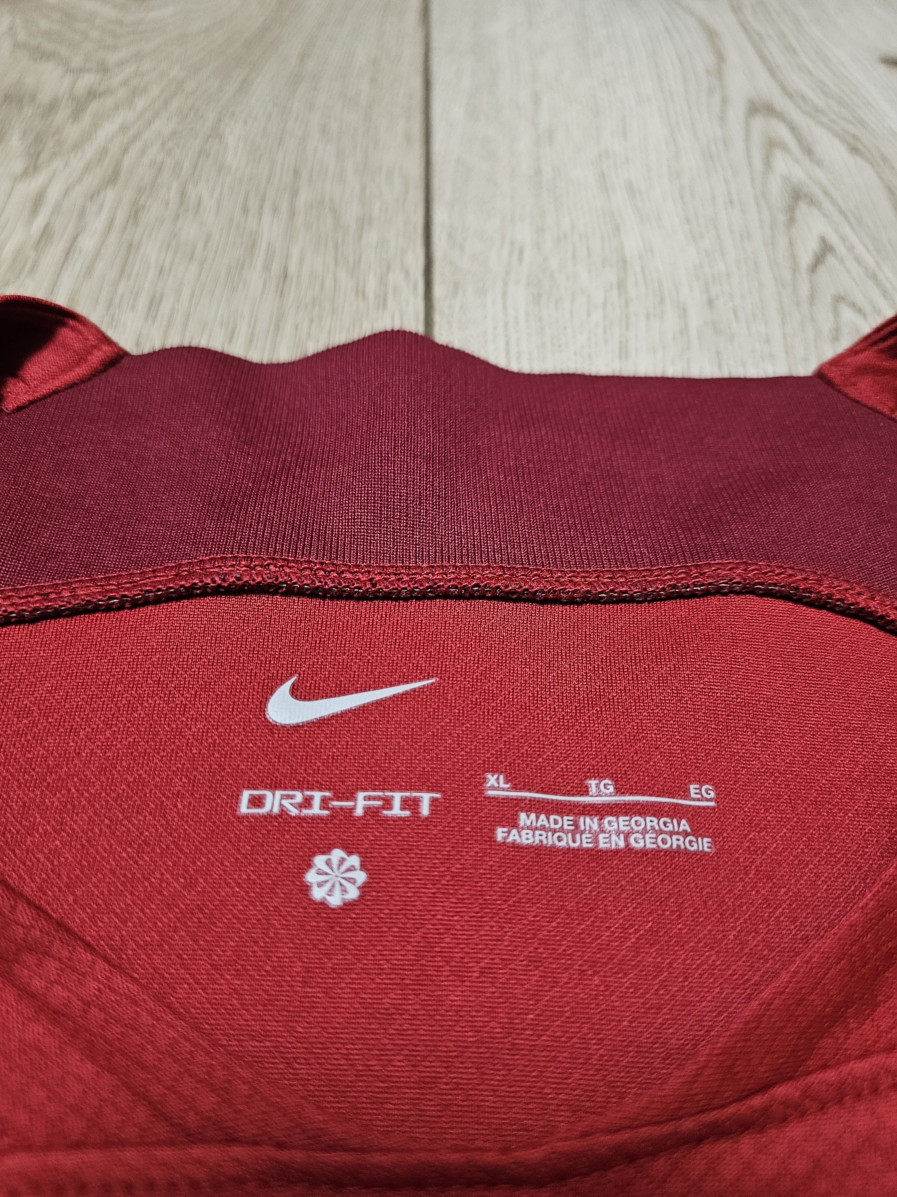 Nike LIVERPOOL 2022 2023 HOME FOOTBALL SHIRT SOCCER JERSEY Size US XL / EU 56 / 4 - 8 Thumbnail