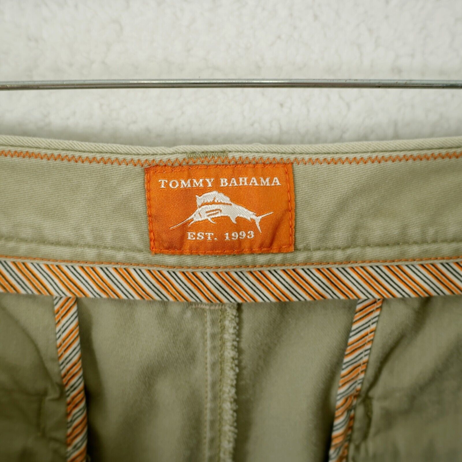 Tommy Bahama Tommy Bahama Green Cream Flat Front Mid Rise Cotton Chino Pa Size US 35 - 6 Thumbnail