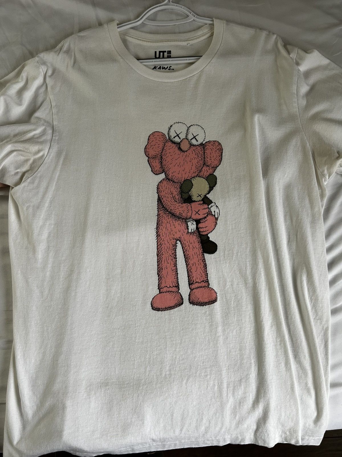 Kaws × Uniqlo Kaws T-Shirt Size US XL / EU 56 / 4 - 1 Thumbnail