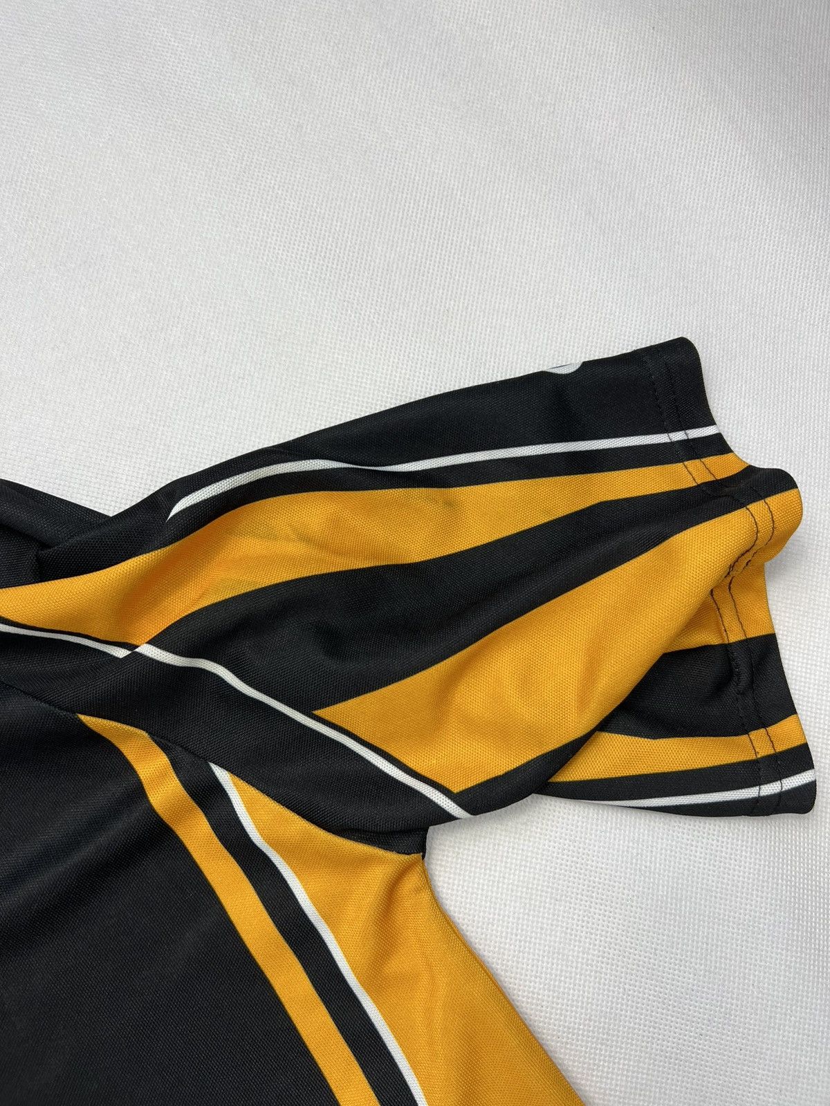 O'Neills Jersey O’neills Kilkenny GAA Cill Chainnigh 2004/2007 Size US L / EU 52-54 / 3 - 4 Thumbnail