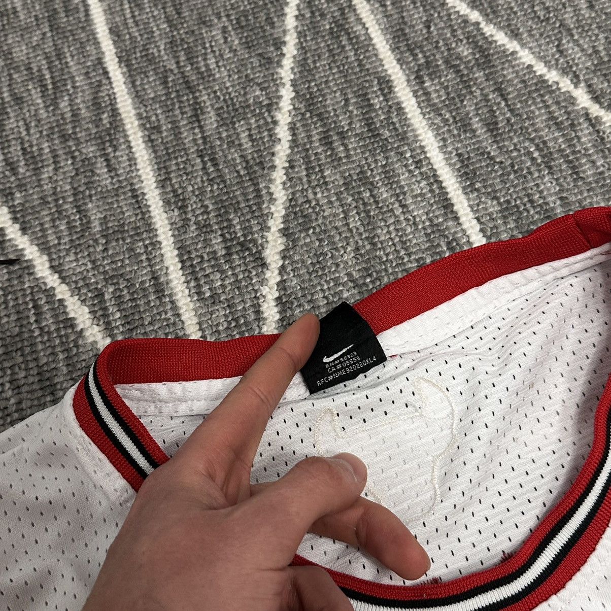 NBA × Nike × Vintage nike team vintage chicago bulls jersey jordan Size US XL / EU 56 / 4 - 7 Thumbnail
