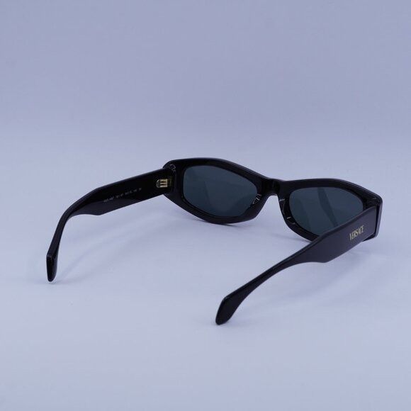 Versace Versace VE4487 GB1/87 Sunglasses Black Rectangle Frame Size ONE SIZE - 5 Thumbnail