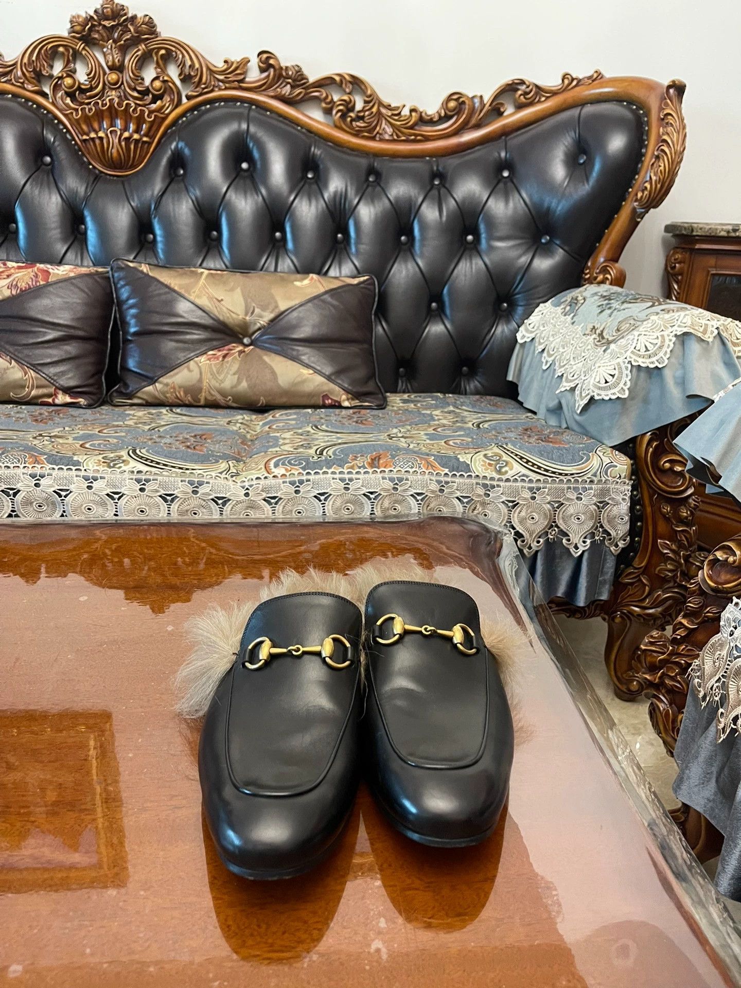 Gucci Gucci Men's Horsebit Calfskin Fur-Lined Black & Gold US 8 Size US 8 / EU 41 - 2 Thumbnail