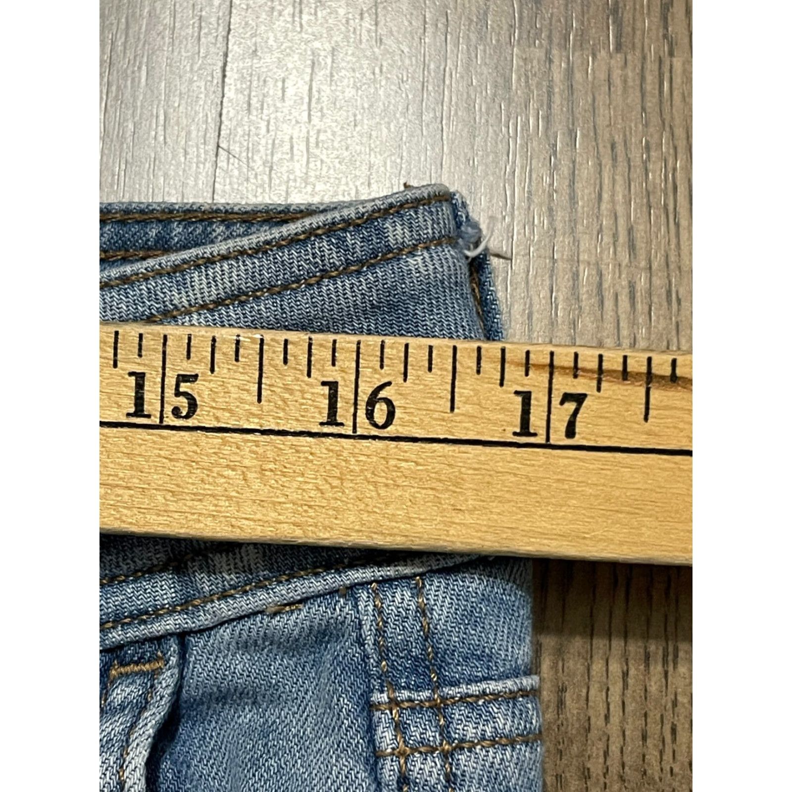 Vintage Sonoma Jeans Women's Size 12 Capris Blue Denim Relaxed Pockets Jeans Women 12 Capri Pockets Size 34" / US 12 / IT 48 - 4 Thumbnail