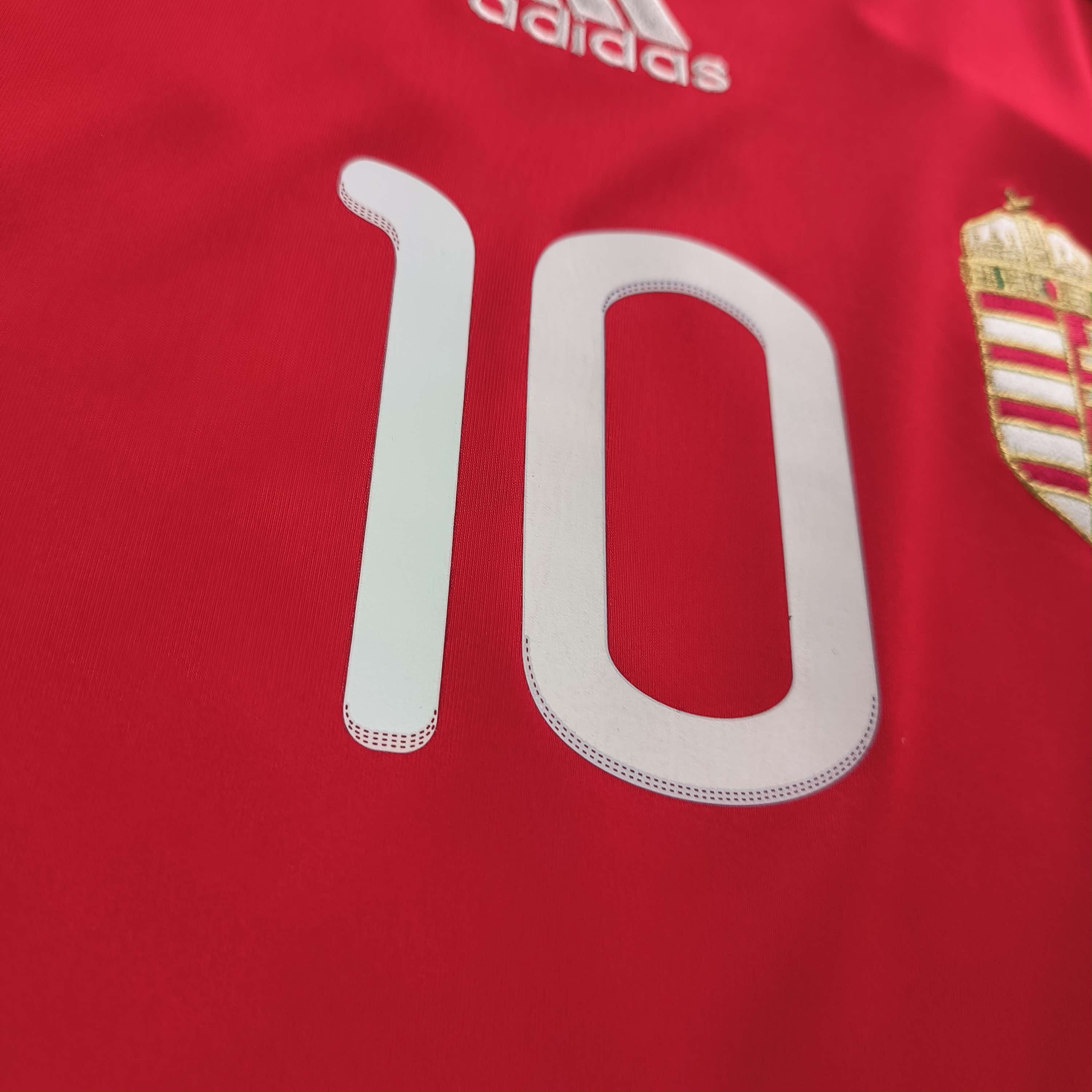 Adidas Hungary 2010-12 Adidas home Gera football jersey size S Size US S / EU 44-46 / 1 - 3 Thumbnail