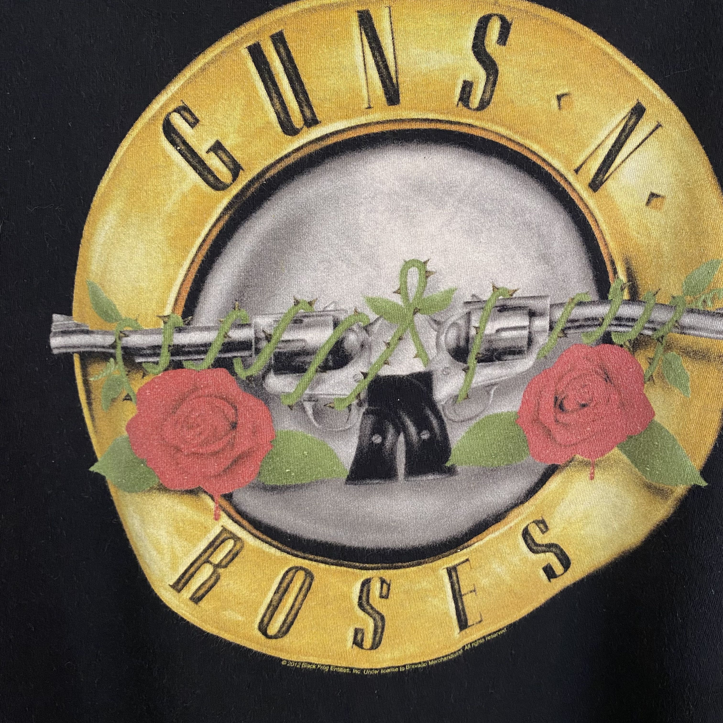 Gildan Guns n roses 2012 Vintage Rock Band Tshirt Size XL Size US XL / EU 56 / 4 - 4 Thumbnail