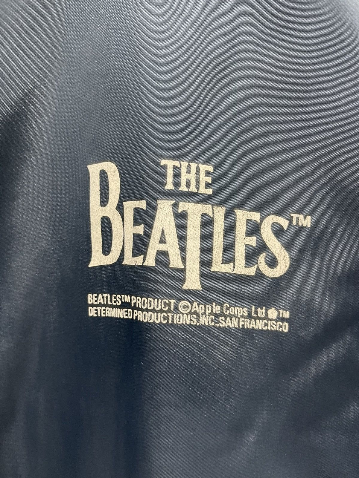 Band Tees RARE💙 JOHN LENNON THE BEATLES PRODUCT APPLE Corps Ltd Size US M / EU 48-50 / 2 - 2 Thumbnail