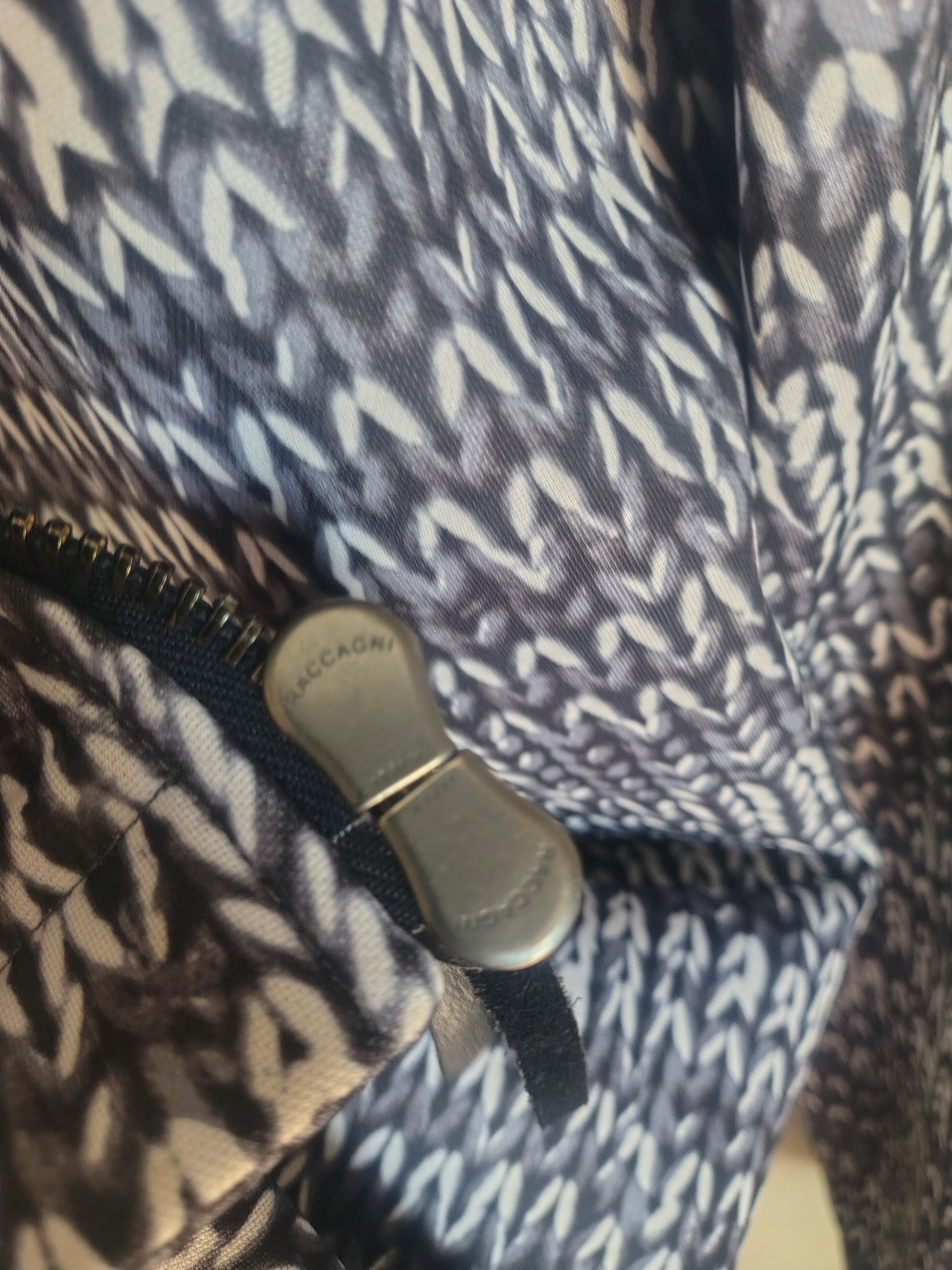 Giorgio Armani Giorgio Armani Main Line Trompe-l’œil Knit-Print Tech Size US L / EU 52-54 / 3 - 6 Thumbnail