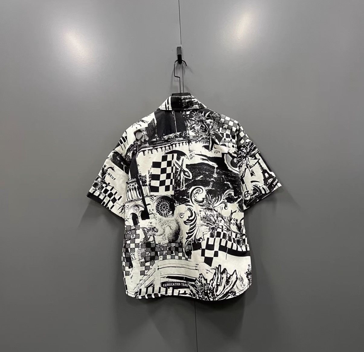 Louis Vuitton Louis Vuitton All-over Print Denim Short Sleeve Shirt J41 Size US M / EU 48-50 / 2 - 2 Thumbnail