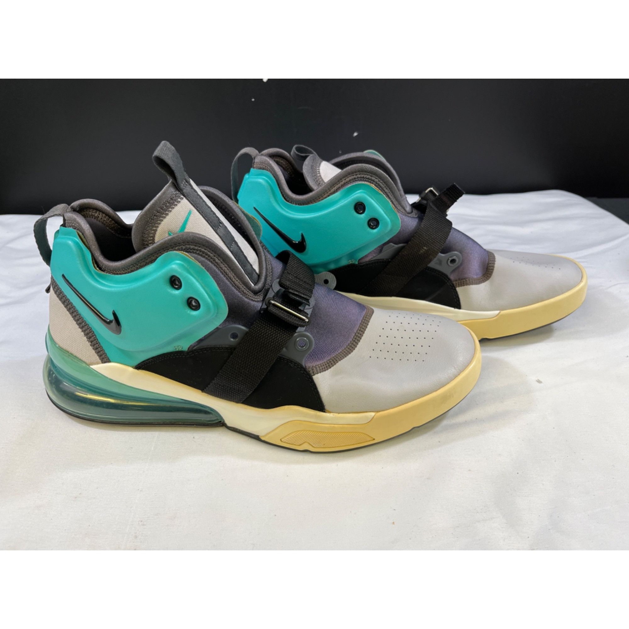 Nike Nike Air Force270 Men's Multicolor Hyper Jade Sneakers/Shoes Size US 12.5 / EU 45-46 - 3 Thumbnail