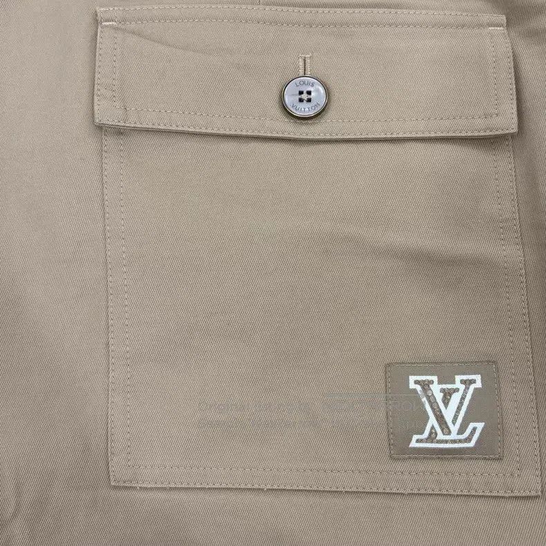 Louis Vuitton Louis Vuitton size US 54 25 New rhinestone Logo cotton stra Size US 38 / EU 54 - 7 Thumbnail