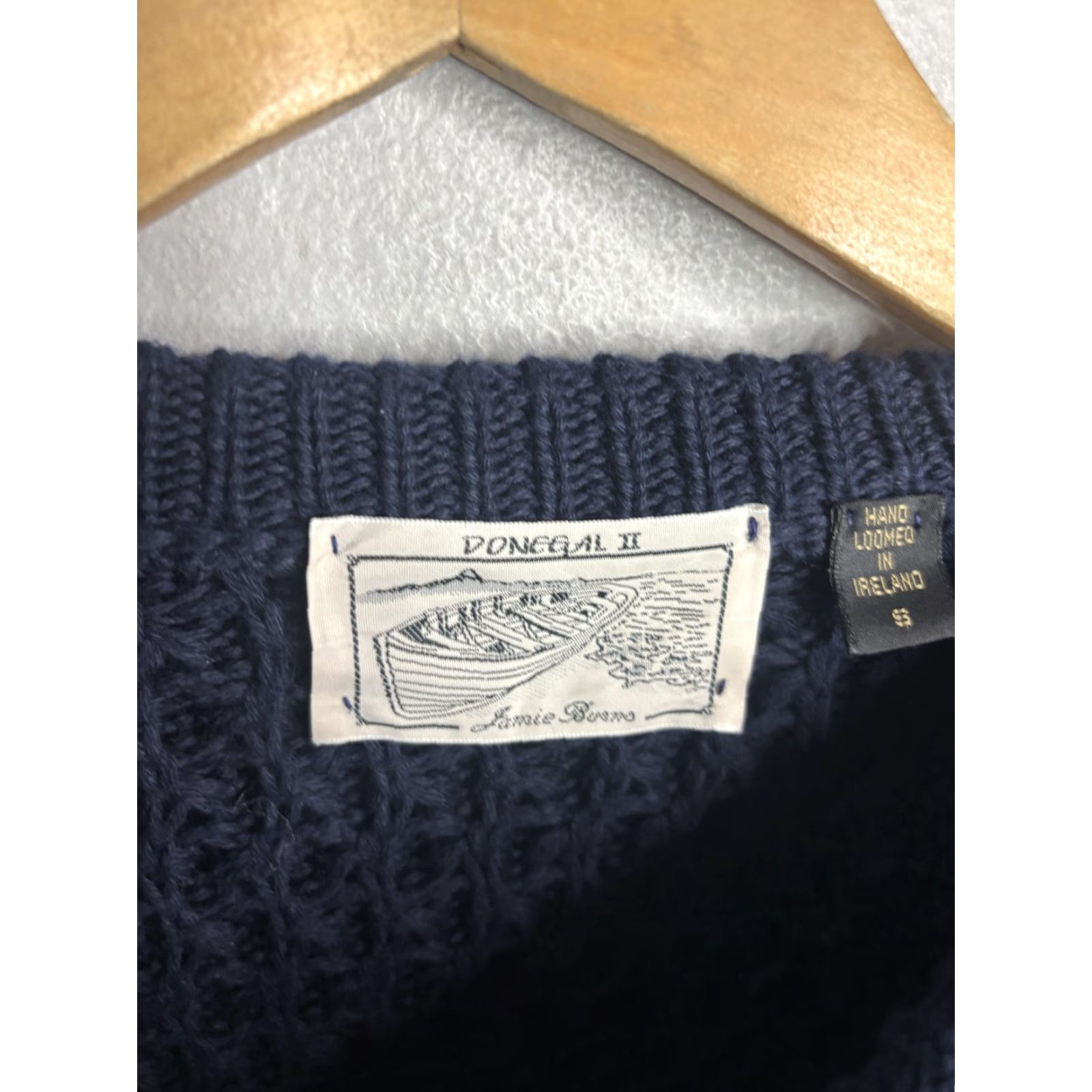 Vintage Donegal II Sweater Mens Small Navy Cream Aran Fisherman Hand Loomed Ireland Size US S / EU 44-46 / 1 - 4 Thumbnail