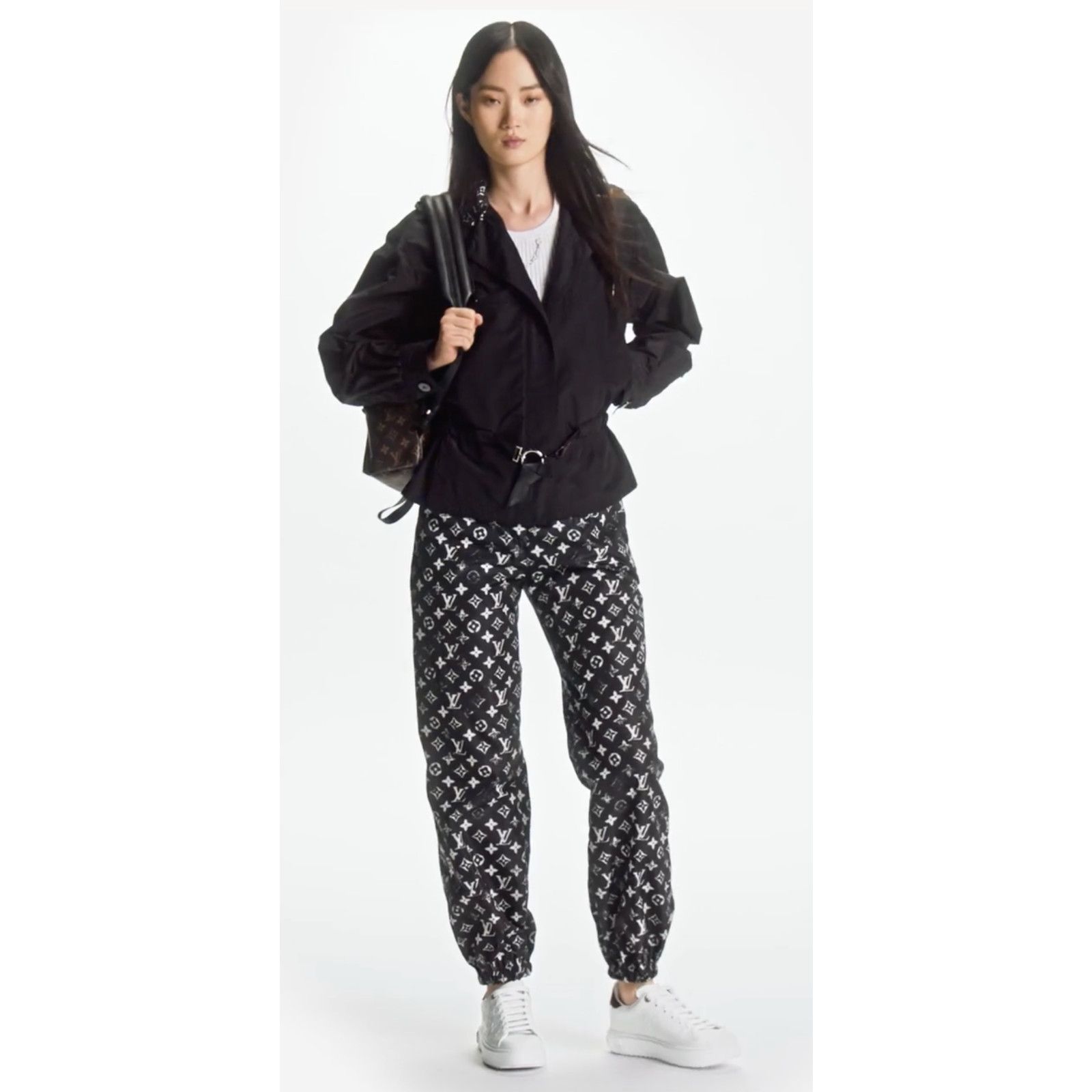 Louis Vuitton Louis Vuitton Stencil Effect Logo Jogging Jogger Pants 40 Size 27" / US 4 / IT 40 - 5 Thumbnail