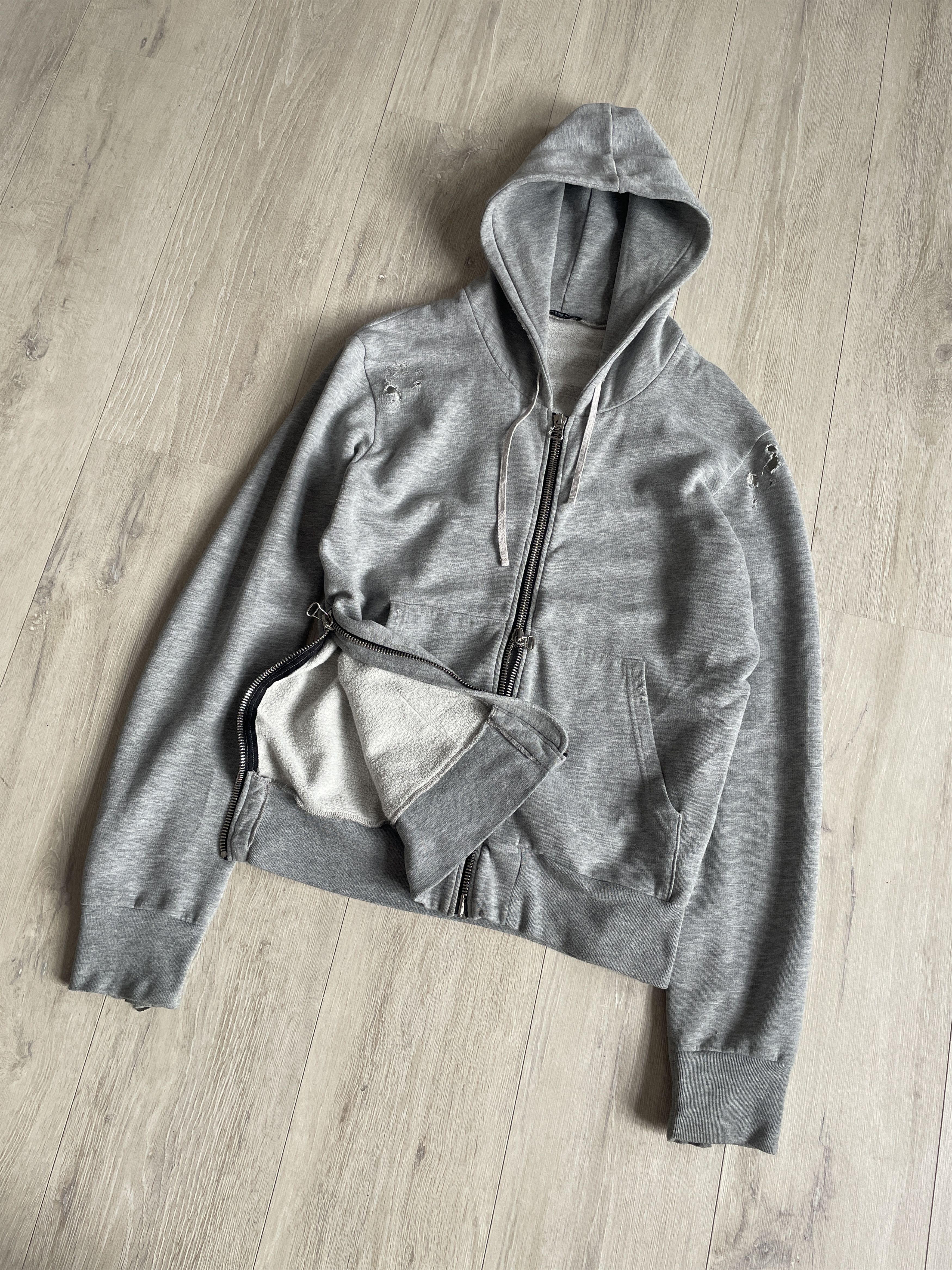 Balmain Balmain SS10 ripped hoodie by Christophe Decarnin Size US M / EU 48-50 / 2 - 11 Thumbnail