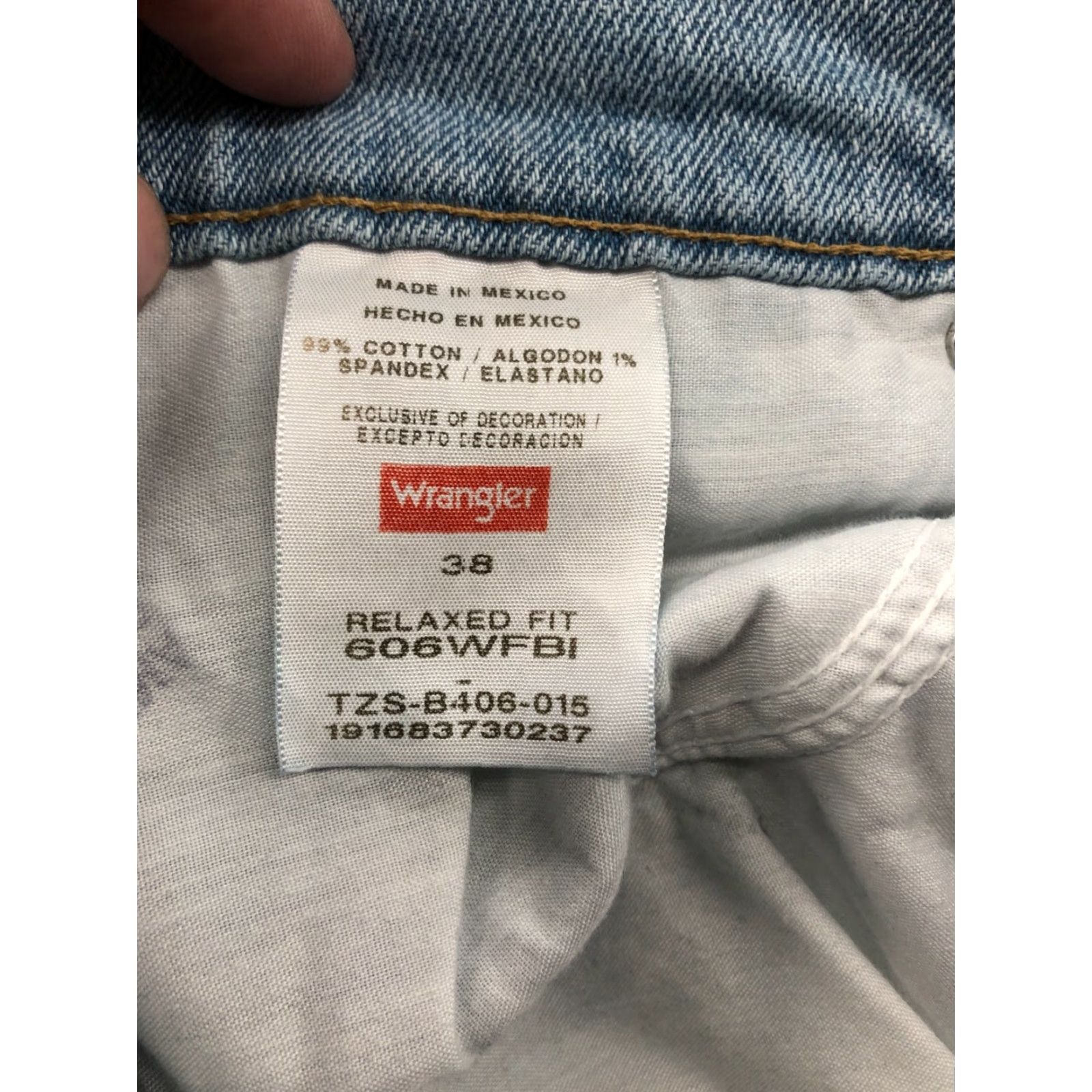 Wrangler Wrangler Bermuda Shorts Mens Size 38 Mid Rise Dark Wash Blue Denim Size US 38 / EU 54 - 7 Thumbnail