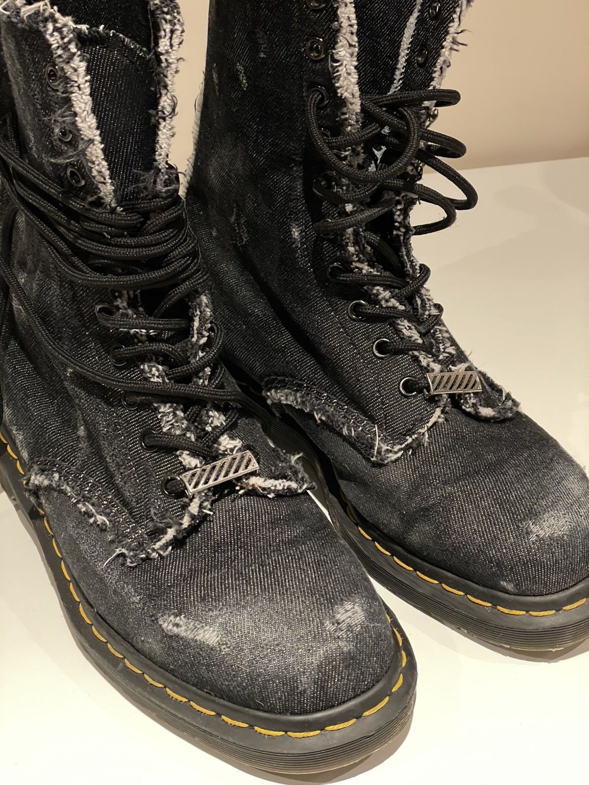 Dr. Martens Dr Martens x Off-White Bleached denim boots Blk Size US 9 / EU 42 - 9 Thumbnail